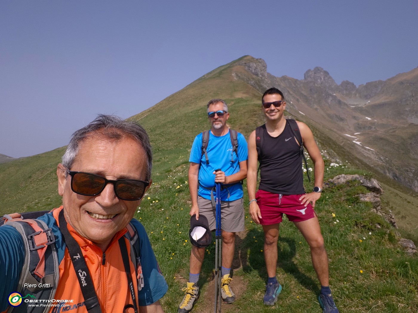 24 Noi tre  con vista in Triomen-Valletto-Ponteranica.jpg